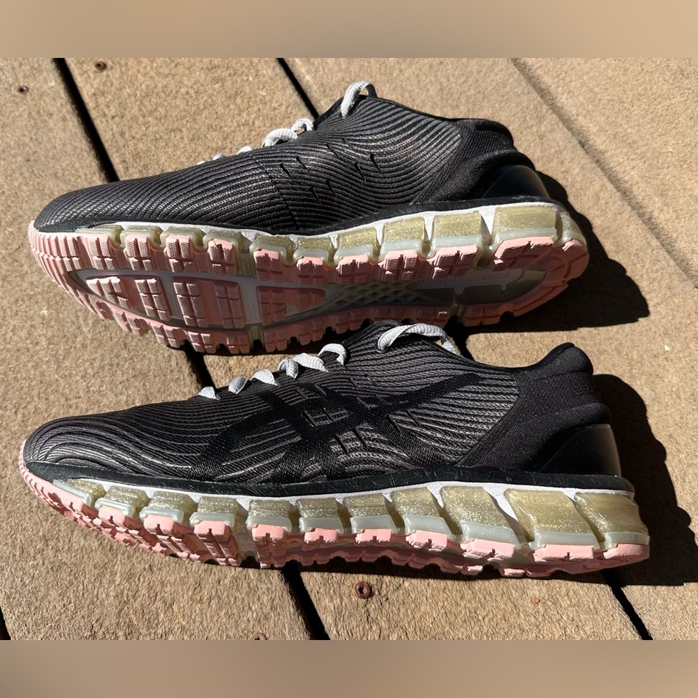 Women’s ASIC gel-quantum 360 Black Running Shoes with Pink & Gold Outsole size 9